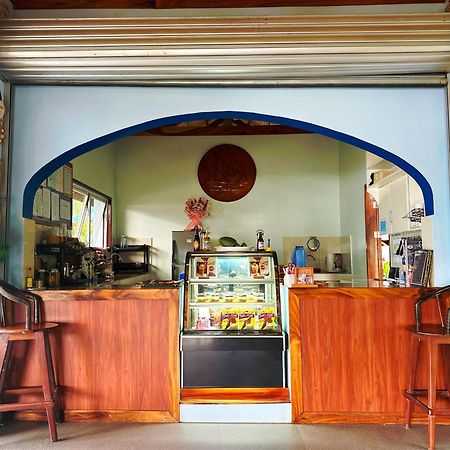Casa Rosa Inn And Restaurant タイタイ エクステリア 写真