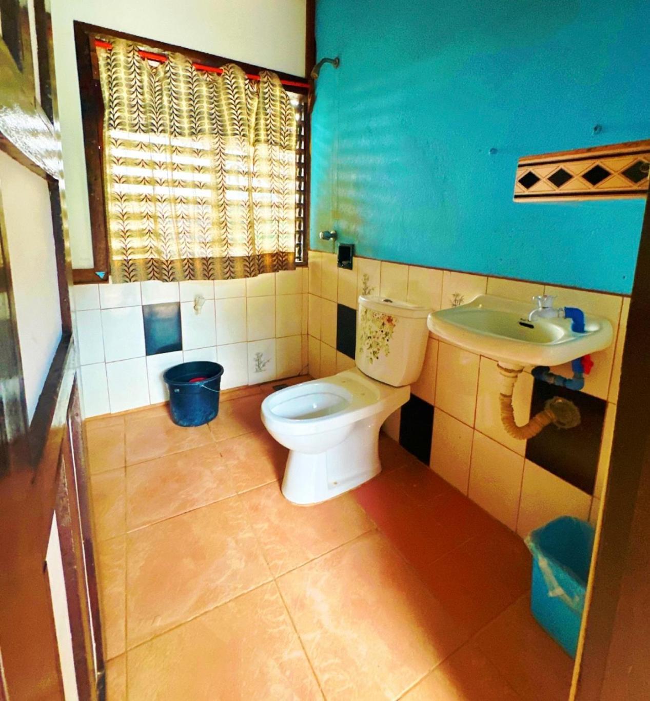 Casa Rosa Inn And Restaurant タイタイ エクステリア 写真