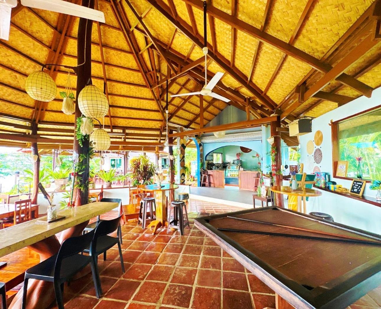 Casa Rosa Inn And Restaurant タイタイ エクステリア 写真